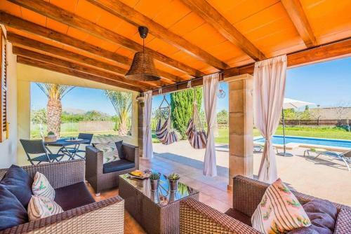 Pollenca Villa Sleeps 3 Pool Air Con Wifi