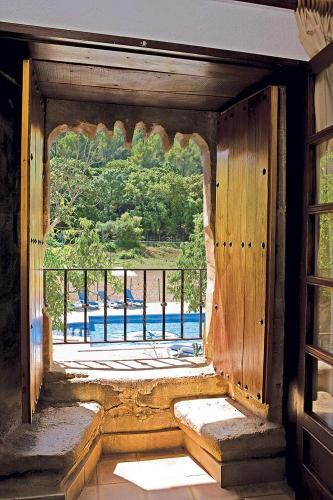 Pollenca Villa Sleeps 7 Air Con Wifi