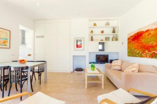Pollenca Villa Sleeps 2 Pool Air Con Wifi T454323