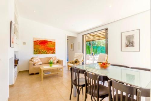 Pollenca Villa Sleeps 2 Pool Air Con Wifi T454323