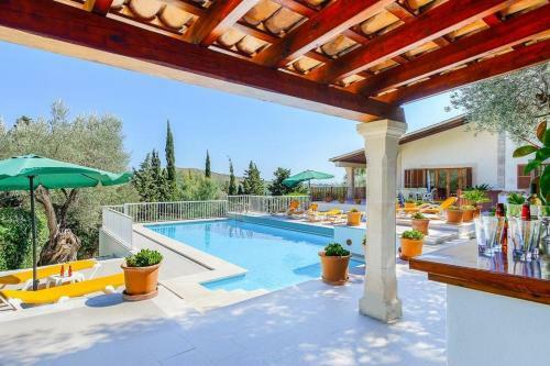 Cala San Vicente Villa Sleeps 12 Pool Air Con Wifi