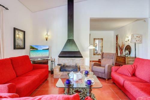 Cala San Vicente Villa Sleeps 12 Pool Air Con Wifi