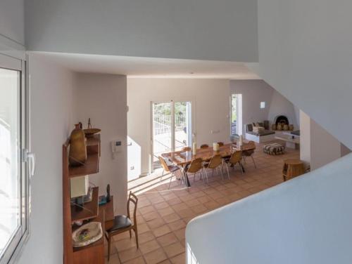 Port De Sant Miquel Villa Sleeps 10 Pool Air Con