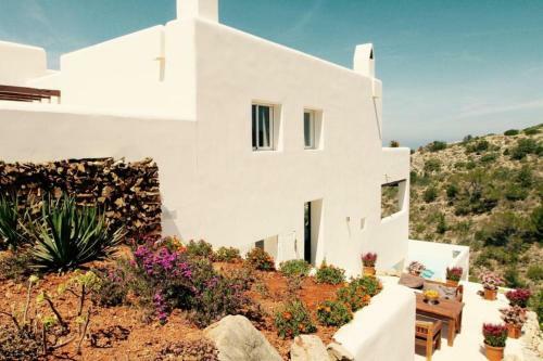 Port De Sant Miquel Villa Sleeps 10 Pool Air Con