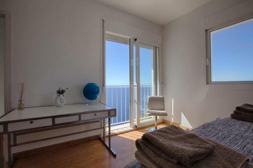 Port De Sant Miquel Villa Sleeps 10 Pool Air Con