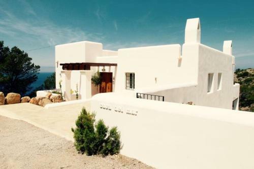 Port De Sant Miquel Villa Sleeps 10 Pool Air Con