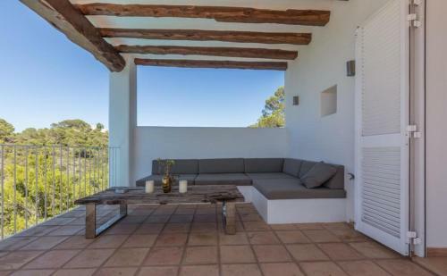 Port De Sant Miquel Villa Sleeps 10 Pool Air Con
