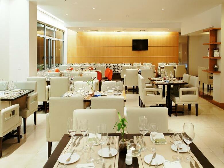 Hotel NH Queretaro