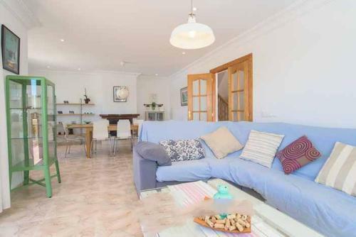 Portocolom Villa Sleeps 10 Pool