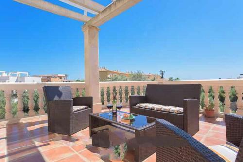Portocolom Villa Sleeps 10 Pool