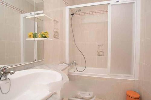 Portocolom Villa Sleeps 10 Pool