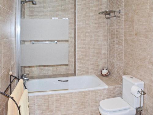 Six-bedroom Holiday Home In Palma, Puntiro