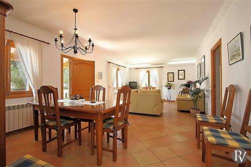 Cala Egos Villa Sleeps 9 Pool Air Con Wifi