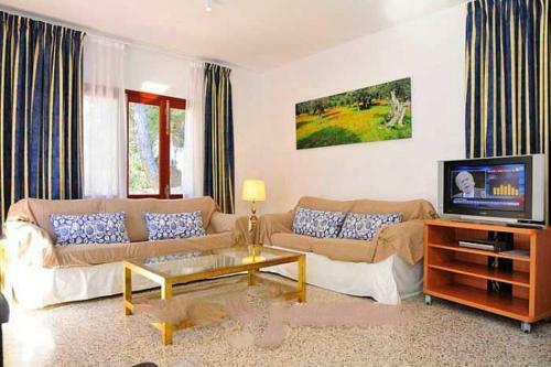 Portopetro Villa Sleeps 6 Wifi