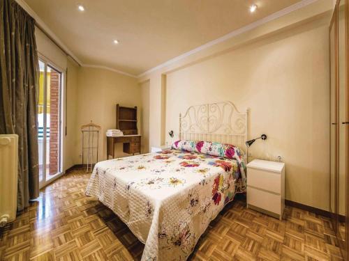 Holiday Apartment Premia De Mar 01