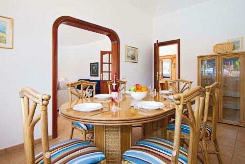 Puerto Calero Villa Sleeps 10 Air Con Wifi