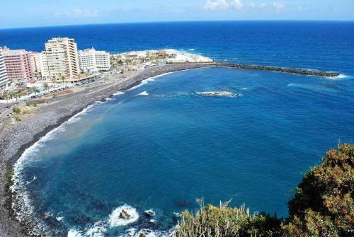 Apartamento Con Terraza Y Piscina C