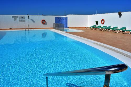 Apartments Pool Hyde Pdc!