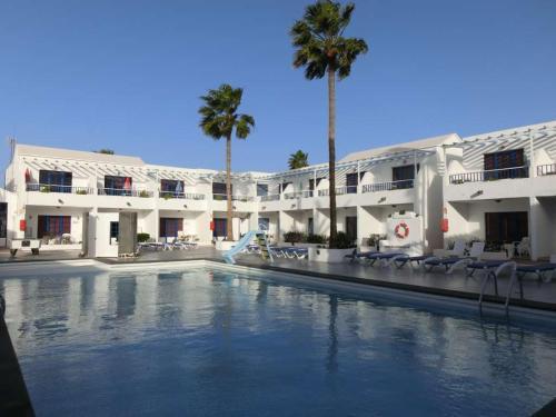 Puerto Del Carmen Apartment Sleeps 5 Pool Wifi