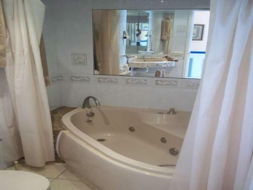Puerto Del Carmen Apartment Sleeps 5 Pool Wifi