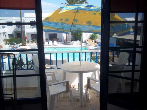 Puerto Del Carmen Apartment Sleeps 5 Pool Wifi