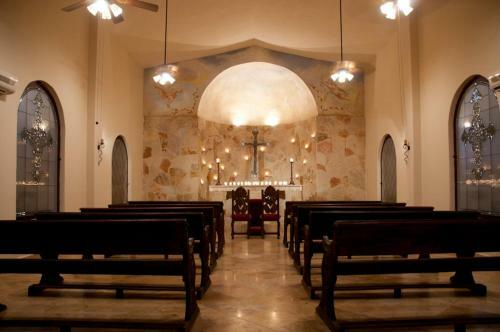 Hotel Encanto Inn & Suites