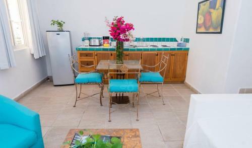 Hotel Encanto Inn & Suites