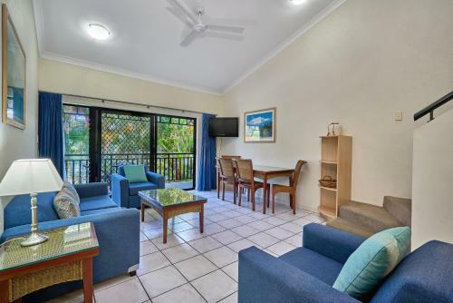 Hotel Comfort Inn & Suites Trinity Beach Club