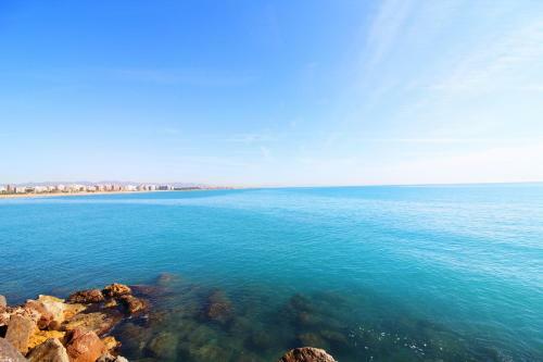 Apartamento Amplio,c�modo Y Muy Cerca De La Playa