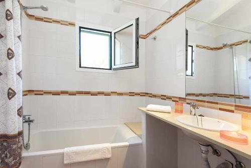 Punta Grossa Villa Sleeps 7 Wifi