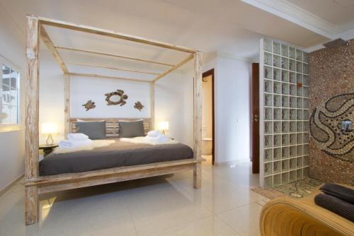 Pebbles Sea Front Apartment
