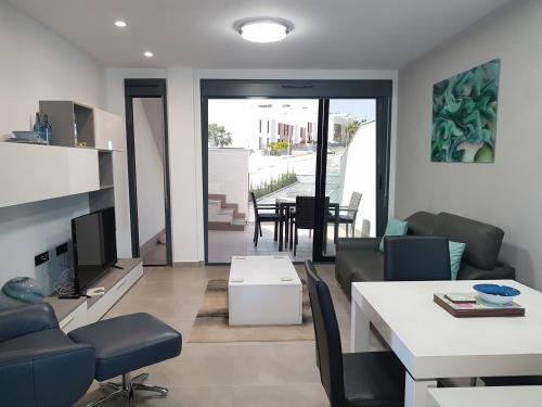 Oasis Beach IX Apartments