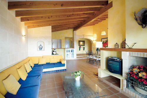 Punta Prima Villa Sleeps 8 Air Con Wifi
