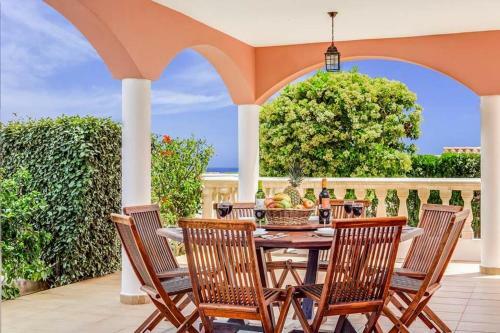 Punta Prima Villa Sleeps 8 Pool Wifi