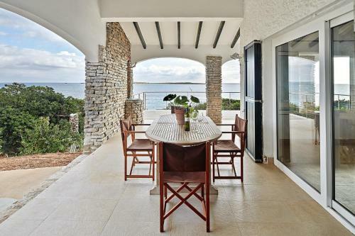 Villa Aire