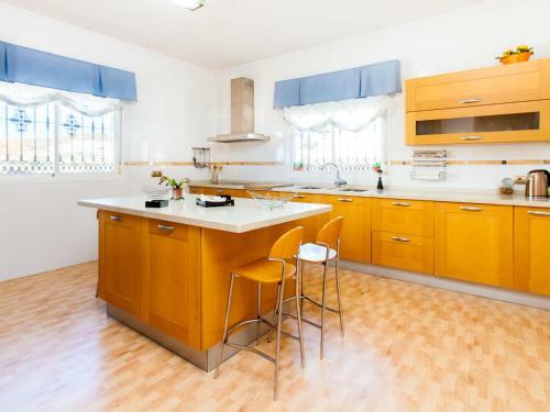 Holiday Home Tulip�n 4