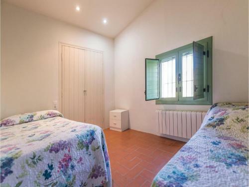Five-bedroom Holiday Home In Riudarenes