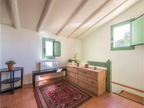 Five-bedroom Holiday Home In Riudarenes