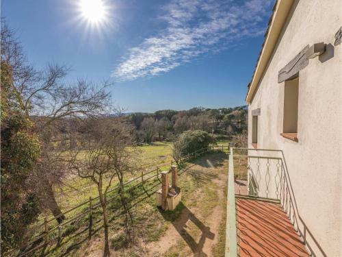 Five-bedroom Holiday Home In Riudarenes
