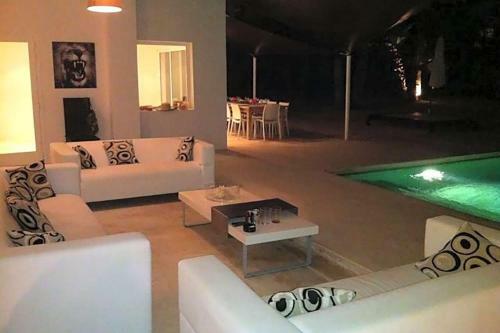 Roca Llisa Villa Sleeps 10 Pool Air Con