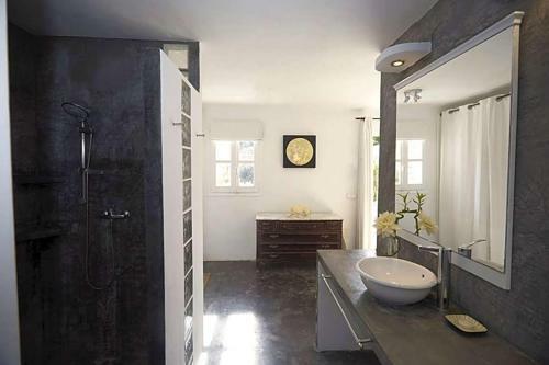 Roca Llisa Villa Sleeps 10 Pool Air Con