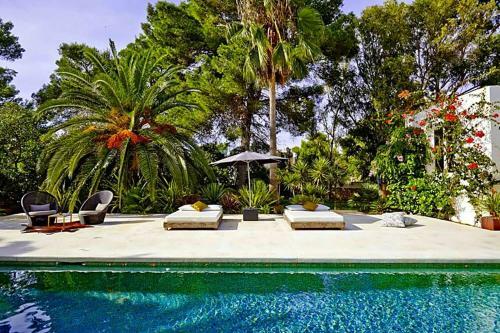 Roca Llisa Villa Sleeps 10 Pool Air Con