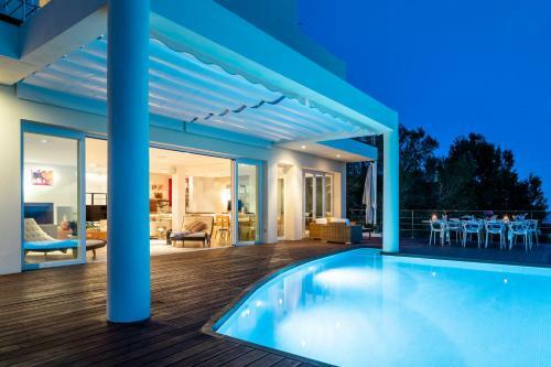 Villa Infinity -amazing Luxury Villa 3 Pools & Jacuzzi