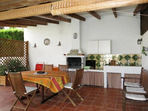 Ferienhaus Mit Pool Roda De Bar� 100s