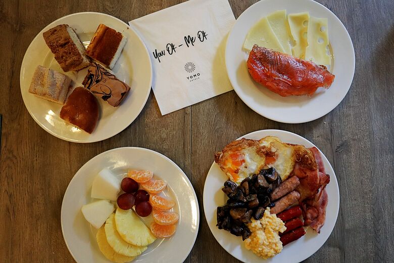 Hotel Yomo Mola Park