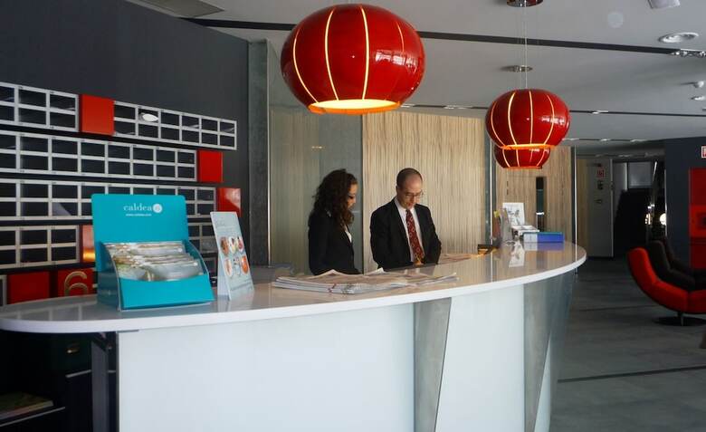 Hotel Yomo Mola Park