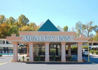 Hotel Quality Inn University