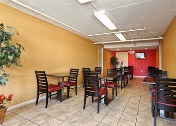Hotel Quality Inn University