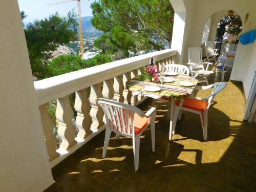 Apartment Pau Vila