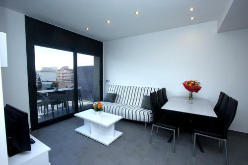 Inmosantos Apartaments Nuria